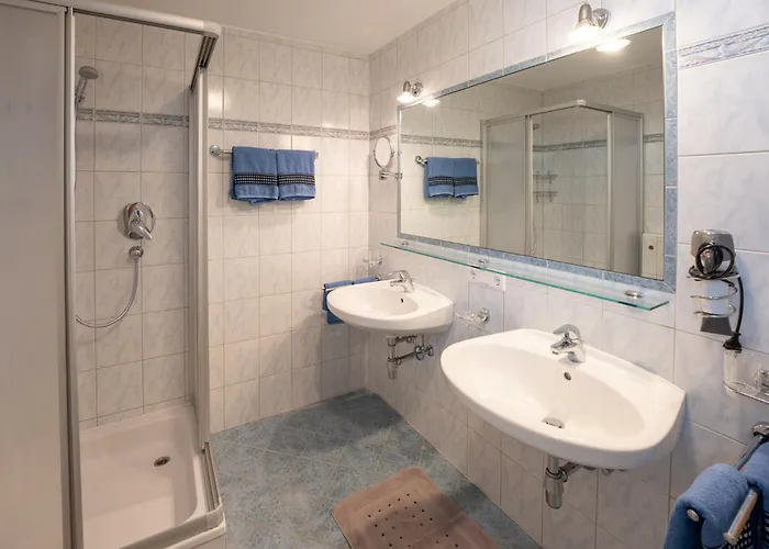 索恩比彻公寓 *