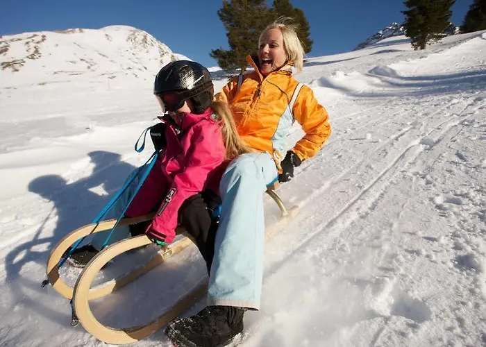 索恩比彻公寓 *